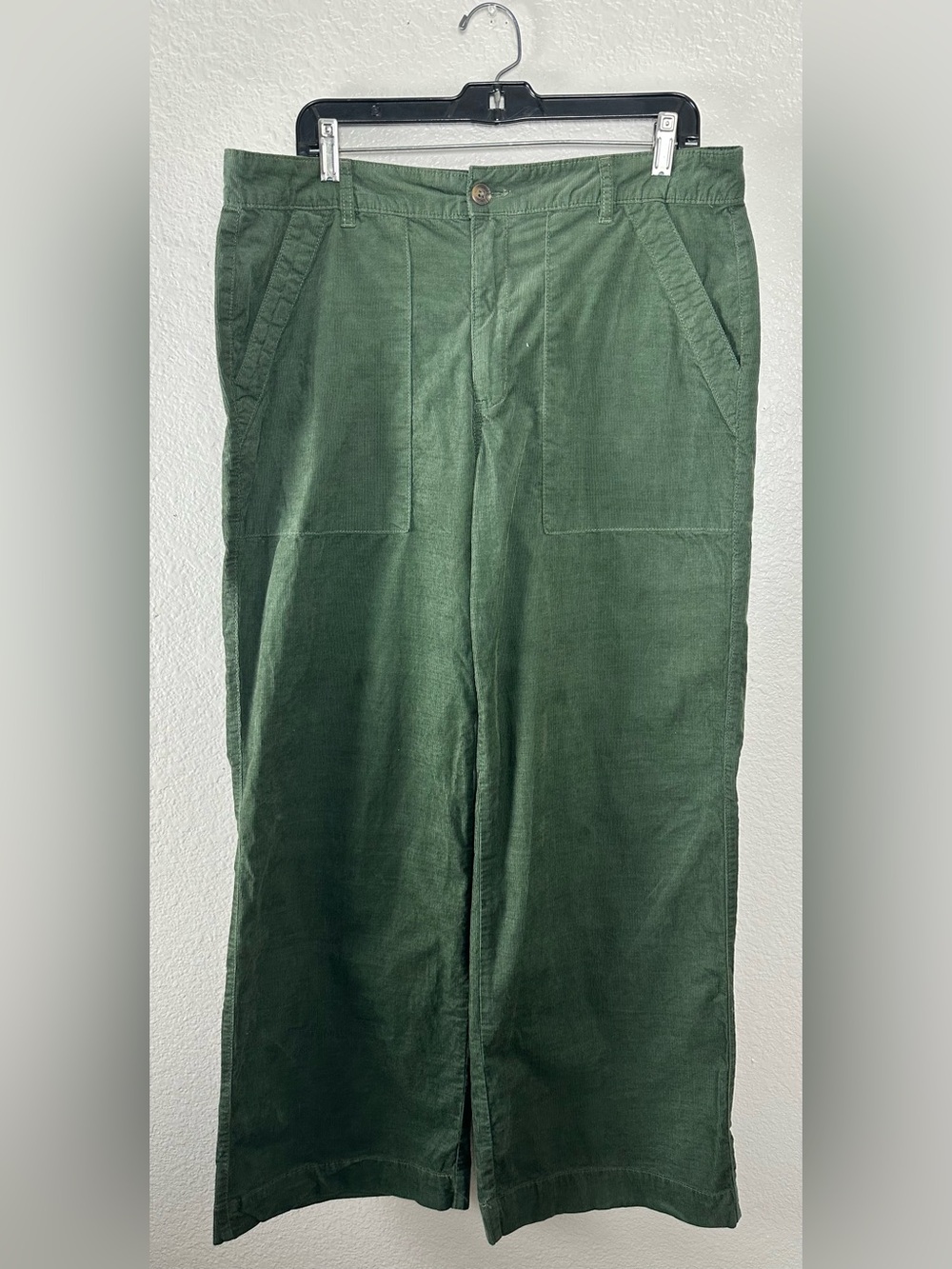 Weatherproof Green Corduroy Wide leg pants Size 12